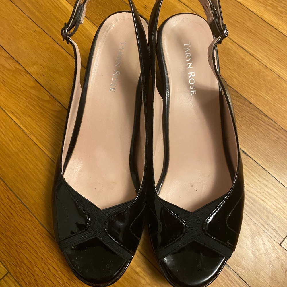 Taryn Rose Stacia size 8.5